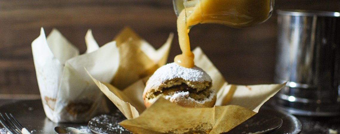 Hefebällchen mit Kürbismarmelade und Apfelmus