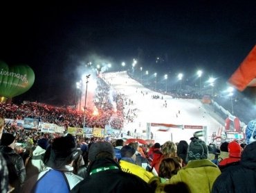 Mit unserem Partybus auf die Piste!