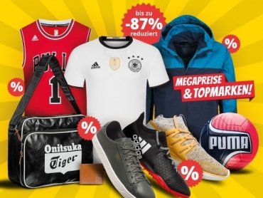 Von Kopf bis Fuß sportlich gekleidet
