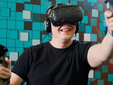 Brille auf, Virtual Reality an.